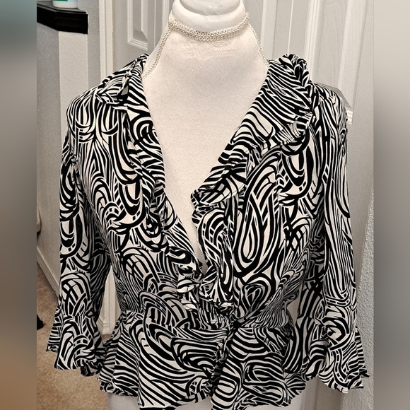 Jones New York Tops - Jones New York 100% Silk Blouse  Size 10